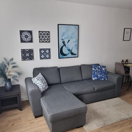 Apartament Near Sky Tower 브로츠와프 외부 사진
